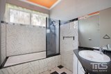 https://images.listonce.com.au/custom/160x/listings/73-glasgow-avenue-reservoir-vic-3073/549/01772549_img_10.jpg?zC41JLX6W_U
