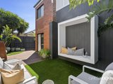 https://images.listonce.com.au/custom/160x/listings/73-junction-street-newport-vic-3015/636/01203636_img_04.jpg?LPkbocIy_CA