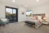 https://images.listonce.com.au/custom/160x/listings/73-kernan-street-strathmore-vic-3041/039/00888039_img_07.jpg?Lg1wuR9QzWE