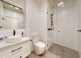 https://images.listonce.com.au/custom/160x/listings/73-little-page-street-albert-park-vic-3206/733/01818733_img_09.jpg?lsoa3VGa1eQ