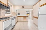 https://images.listonce.com.au/custom/160x/listings/73-maple-street-blackburn-vic-3130/617/01938617_img_04.jpg?tkfd3nP_0bE