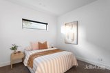 https://images.listonce.com.au/custom/160x/listings/73-mountain-view-road-montmorency-vic-3094/080/01765080_img_13.jpg?bVFZWEJt32s