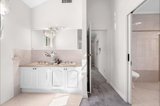 https://images.listonce.com.au/custom/160x/listings/73-obriens-lane-templestowe-vic-3106/346/01737346_img_09.jpg?lsg3egC485w