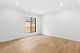 https://images.listonce.com.au/custom/160x/listings/73-sunlight-circuit-lara-vic-3212/324/01909324_img_03.jpg?ks_gd9bBOj8