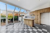 https://images.listonce.com.au/custom/160x/listings/73-york-st-st-kilda-west-vic-3182/406/01924406_img_09.jpg?QGjKDmN-IUM