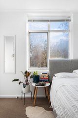 https://images.listonce.com.au/custom/160x/listings/732-dwyer-street-clifton-hill-vic-3068/487/01262487_img_05.jpg?0qEsjeFlm3o