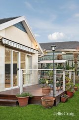 https://images.listonce.com.au/custom/160x/listings/733-35-oban-road-ringwood-vic-3134/129/01748129_img_16.jpg?QzIFiUT5P9o