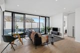 https://images.listonce.com.au/custom/160x/listings/7342-beach-road-black-rock-vic-3193/810/01950810_img_04.jpg?jnq_sgCqF3I