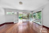 https://images.listonce.com.au/custom/160x/listings/735-toorak-road-kooyong-vic-3144/895/01643895_img_05.jpg?Nhz3o4a_eis