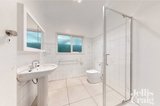 https://images.listonce.com.au/custom/160x/listings/735-toorak-road-kooyong-vic-3144/977/01912977_img_08.jpg?cMInV8zpPvE