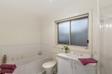 https://images.listonce.com.au/custom/160x/listings/737-gregg-street-diamond-creek-vic-3089/066/00696066_img_08.jpg?8JSPCbyI2BE