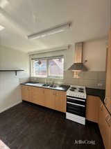 https://images.listonce.com.au/custom/160x/listings/739-heller-street-brunswick-west-vic-3055/039/01989039_img_03.jpg?hTDS01z3eqw