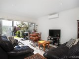 https://images.listonce.com.au/custom/160x/listings/74-blackshaws-road-south-kingsville-vic-3015/362/01202362_img_04.jpg?g8B-lpR5kaM