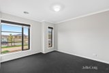 https://images.listonce.com.au/custom/160x/listings/74-bruckner-drive-point-cook-vic-3030/608/01766608_img_02.jpg?MXB47gcnbic
