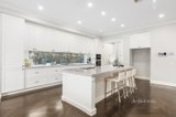 https://images.listonce.com.au/custom/160x/listings/74-guinevere-parade-glen-waverley-vic-3150/677/01704677_img_03.jpg?MO9GSs3oB7s