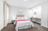 https://images.listonce.com.au/custom/160x/listings/74-guinevere-parade-glen-waverley-vic-3150/677/01704677_img_15.jpg?d_N5dx62kE4