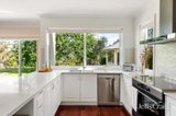 https://images.listonce.com.au/custom/160x/listings/74-meander-road-hurstbridge-vic-3099/320/01988320_img_05.jpg?gPsCcM-Mr3A