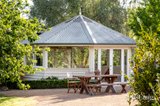 https://images.listonce.com.au/custom/160x/listings/74-meander-road-hurstbridge-vic-3099/320/01988320_img_17.jpg?SXW5vvQdBdE