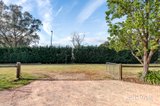 https://images.listonce.com.au/custom/160x/listings/74-meander-road-hurstbridge-vic-3099/320/01988320_img_28.jpg?m5rz6yx-QvE