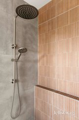 https://images.listonce.com.au/custom/160x/listings/74-nicholas-street-newtown-vic-3220/438/01901438_img_11.jpg?3pWd-JwxbYM
