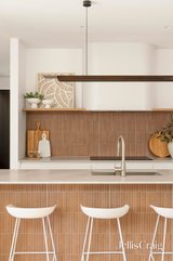 https://images.listonce.com.au/custom/160x/listings/74-nicholas-street-newtown-vic-3220/438/01901438_img_13.jpg?VYwzd_xMhoQ