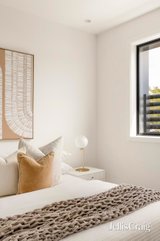 https://images.listonce.com.au/custom/160x/listings/74-nicholas-street-newtown-vic-3220/438/01901438_img_15.jpg?r8bSNwFidlU