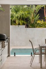 https://images.listonce.com.au/custom/160x/listings/74-roberts-street-essendon-vic-3040/355/01720355_img_20.jpg?FKnfk63sQM0
