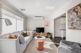 https://images.listonce.com.au/custom/160x/listings/74-short-street-vermont-vic-3133/530/01392530_img_02.jpg?eNtMt1UYtzM