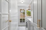 https://images.listonce.com.au/custom/160x/listings/74-skyline-drive-gisborne-vic-3437/434/01972434_img_27.jpg?aAZL1ib5O18