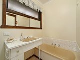 https://images.listonce.com.au/custom/160x/listings/74-warrien-road-croydon-north-vic-3136/437/01525437_img_08.jpg?Qw5FP7F56go