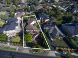 https://images.listonce.com.au/custom/160x/listings/741-elgar-road-doncaster-vic-3108/410/01743410_img_02.jpg?qFZXLwg5CvY