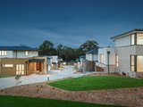 https://images.listonce.com.au/custom/160x/listings/742-bowen-road-doncaster-east-vic-3109/058/00960058_img_06.jpg?qNX26A6XS-4