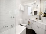 https://images.listonce.com.au/custom/160x/listings/742-scott-street-elwood-vic-3184/559/01794559_img_06.jpg?UrHV6m5RY9U