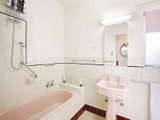 https://images.listonce.com.au/custom/160x/listings/7420-whitehorse-road-surrey-hills-vic-3127/091/01685091_img_05.jpg?U9QTj7LsC3E