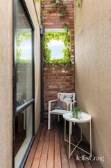 https://images.listonce.com.au/custom/160x/listings/743-argyle-street-fitzroy-vic-3065/115/01986115_img_10.jpg?Qiw8zoQ2pyY
