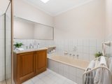 https://images.listonce.com.au/custom/160x/listings/748-orchard-crescent-mont-albert-north-vic-3129/372/01736372_img_08.jpg?QOHKaIAL8GI