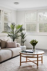 https://images.listonce.com.au/custom/160x/listings/74a-riversdale-road-hawthorn-vic-3122/975/01970975_img_09.jpg?S24XXtVSzX4