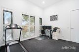 https://images.listonce.com.au/custom/160x/listings/74b-albert-street-mount-waverley-vic-3149/235/01890235_img_14.jpg?JKGqjS47LKo