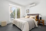 https://images.listonce.com.au/custom/160x/listings/75-christmas-street-northcote-vic-3070/043/01702043_img_04.jpg?2Hyey_v-dTg
