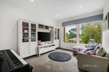 https://images.listonce.com.au/custom/160x/listings/75-essex-road-surrey-hills-vic-3127/291/01196291_img_08.jpg?9ntnGgDEu0k