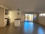 https://images.listonce.com.au/custom/160x/listings/75-hall-court-kyneton-vic-3444/160/01753160_img_09.jpg?zbXNiNqMzvo