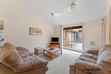 https://images.listonce.com.au/custom/160x/listings/75-hassett-crescent-keilor-east-vic-3033/841/01747841_img_05.jpg?cGFYNEYUTk0