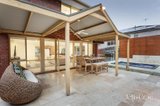 https://images.listonce.com.au/custom/160x/listings/75-kalbar-road-eltham-vic-3095/022/01810022_img_14.jpg?gzg2ILSC9ac