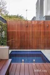 https://images.listonce.com.au/custom/160x/listings/75-laity-street-richmond-vic-3121/571/01809571_img_16.jpg?rEVCVqAQkkU