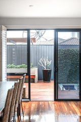 https://images.listonce.com.au/custom/160x/listings/75-laity-street-richmond-vic-3121/571/01809571_img_19.jpg?16RiQXbjuao