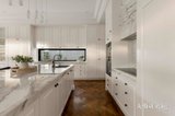 https://images.listonce.com.au/custom/160x/listings/75-leura-grove-hawthorn-east-vic-3123/674/01901674_img_09.jpg?1Ha-L_Ru6Zs