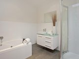 https://images.listonce.com.au/custom/160x/listings/75-mascoma-street-strathmore-vic-3041/518/00847518_img_08.jpg?IVkPZibuLII