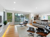 https://images.listonce.com.au/custom/160x/listings/75-melbourne-hill-road-warrandyte-vic-3113/253/01741253_img_07.jpg?nRPcFdKxC9s