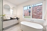 https://images.listonce.com.au/custom/160x/listings/75-mountain-view-road-montmorency-vic-3094/593/01914593_img_09.jpg?YIXkJcsY2LI