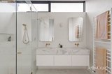 https://images.listonce.com.au/custom/160x/listings/75-ormond-esplanade-elwood-vic-3184/379/01979379_img_08.jpg?1rgqXKkqfko